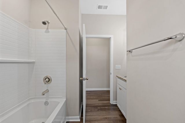 115 Avery Woods Dr., Longs, SC 29568