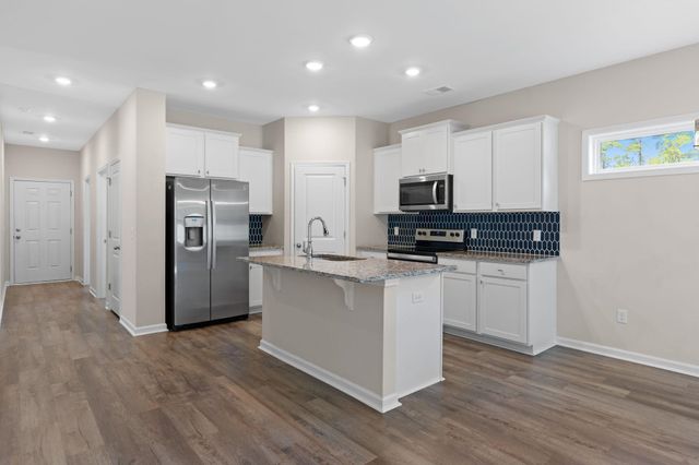 115 Avery Woods Dr., Longs, SC 29568