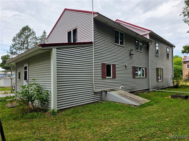 12226 Ridge Road, Ridgeway, NY 14103