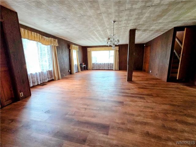 12226 Ridge Road, Ridgeway, NY 14103