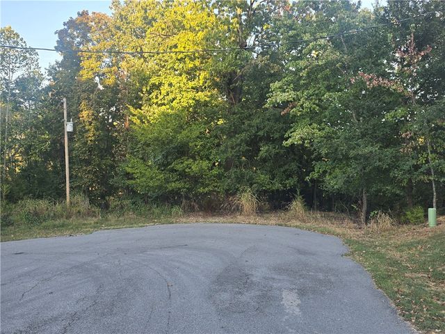 Marlborough Drive, Bella Vista, AR 72714