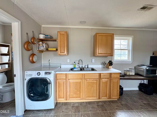 625 Mccray Road, Burlington, NC 27217