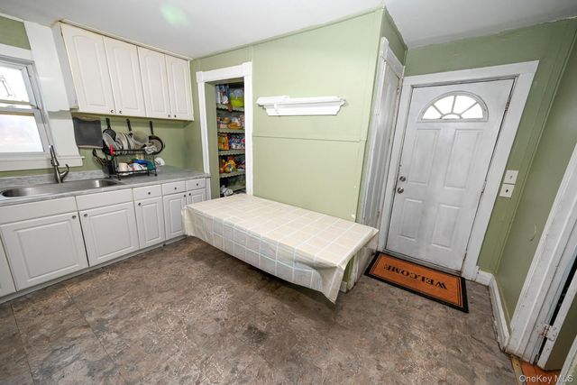 45 Rider Avenue, Patchogue, NY 11772