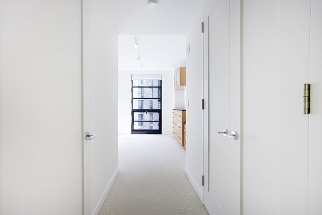 580 Washington St 12E, Boston, MA 02111