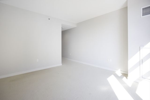 580 Washington St 12E, Boston, MA 02111
