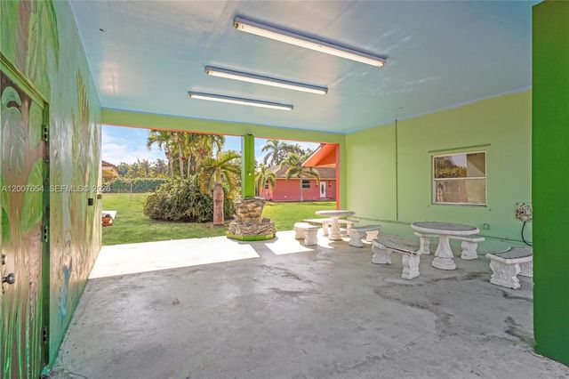 20000 SW 216th St, Miami, FL 33170