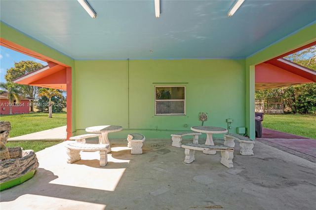 20000 SW 216th St, Miami, FL 33170
