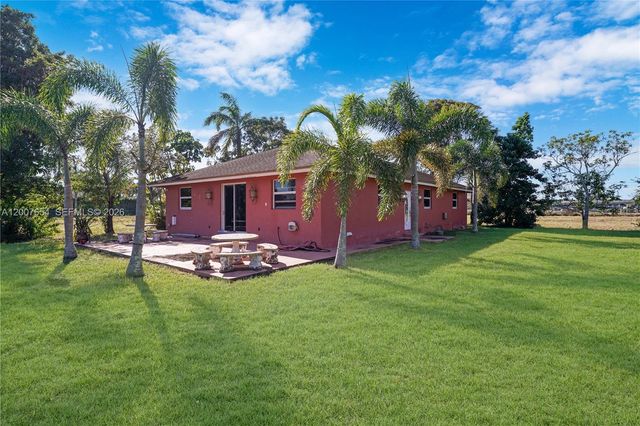 20000 SW 216th St, Miami, FL 33170