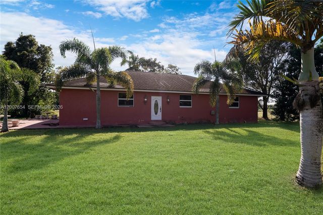 20000 SW 216th St, Miami, FL 33170