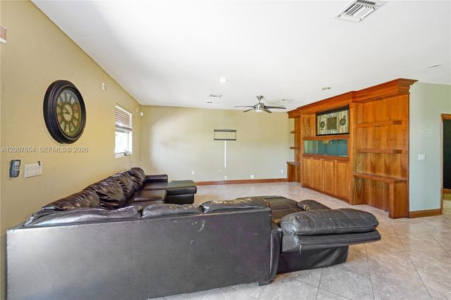 20000 SW 216th St, Miami, FL 33170