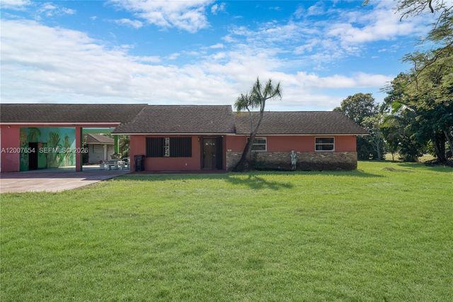 20000 SW 216th St, Miami, FL 33170
