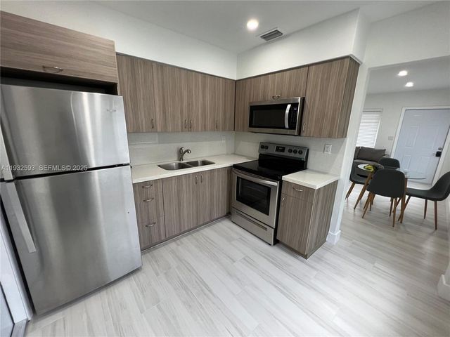 1910 Thomas St 1-2, Hollywood, FL 33020