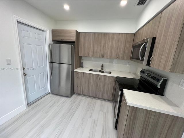 1910 Thomas St 1-2, Hollywood, FL 33020