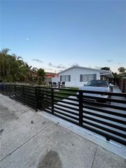 1910 Thomas St 1-2, Hollywood, FL 33020