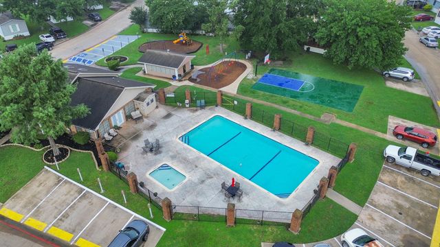 2710 Wilson Road 227, Humble, TX 77396