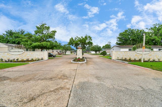 2710 Wilson Road 227, Humble, TX 77396