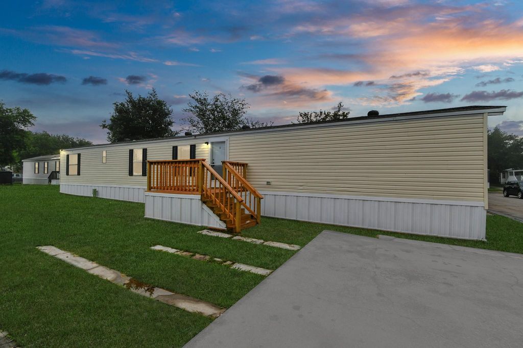 2710 Wilson Road 227, Humble, TX 77396