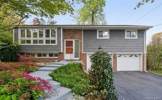 8 Glen Lane, Glenwood Landing, NY 11547