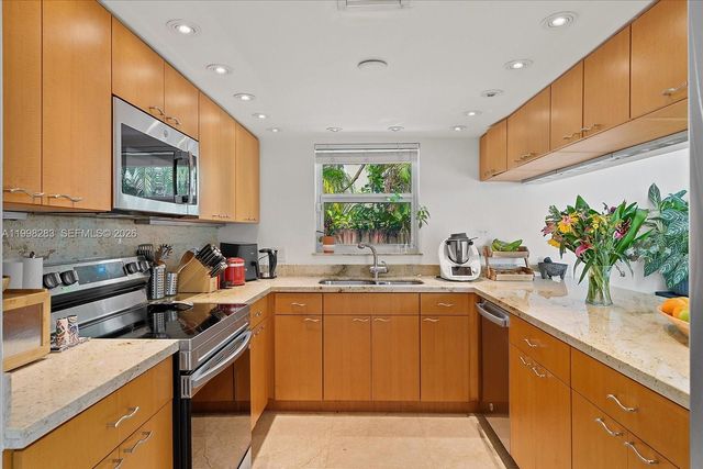 2721 SW 22nd Ave A, Miami, FL 33133