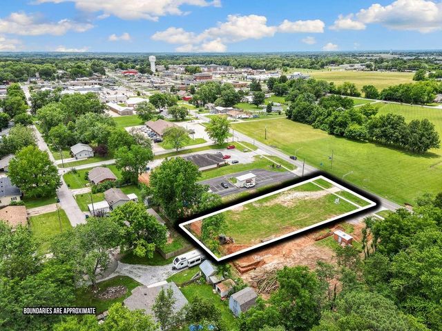 000 N Curtis Avenue, Pea Ridge, AR 72751