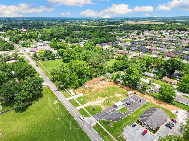 000 N Curtis Avenue, Pea Ridge, AR 72751