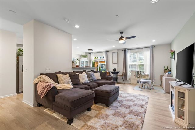 16127 W Coneflower Drive, Lockport, IL 60441