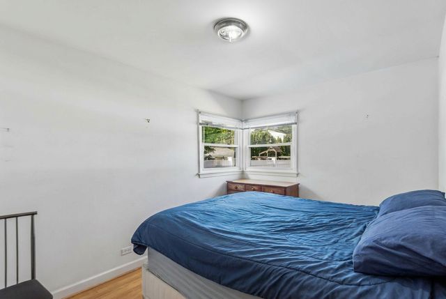 912 N Kaspar Avenue, Arlington Heights, IL 60004