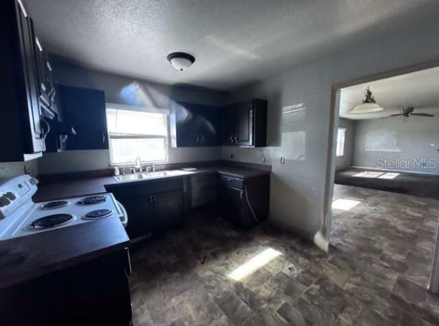 321 ARIANA AVENUE, Auburndale, FL 33823