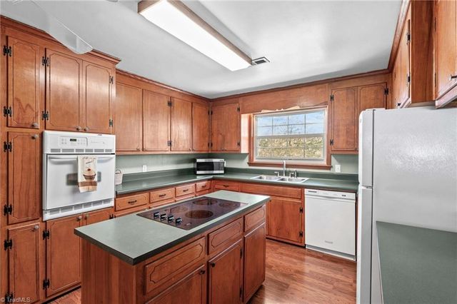 5075 Lakeview Drive, Salisbury, NC 28147