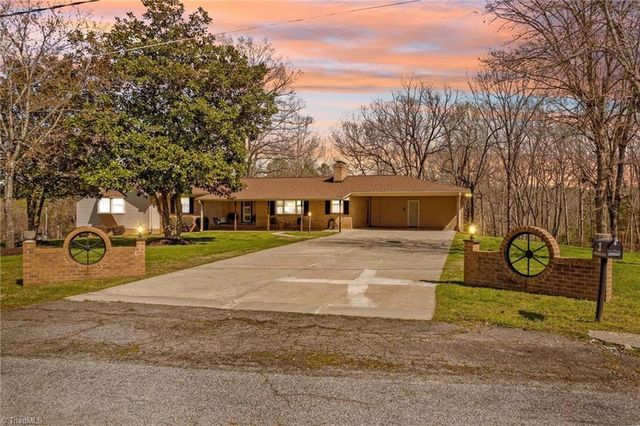 5075 Lakeview Drive, Salisbury, NC 28147