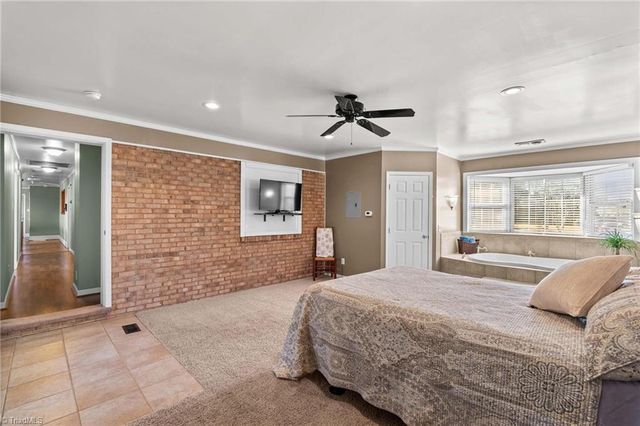 5075 Lakeview Drive, Salisbury, NC 28147