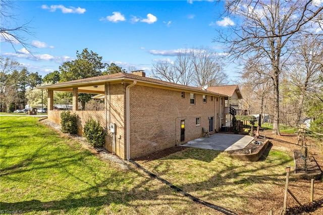 5075 Lakeview Drive, Salisbury, NC 28147