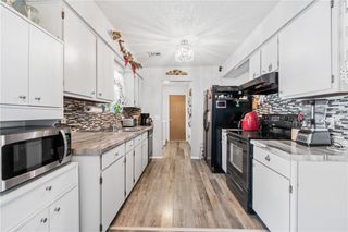 410 Homewood Place, Lowell, AR 72745