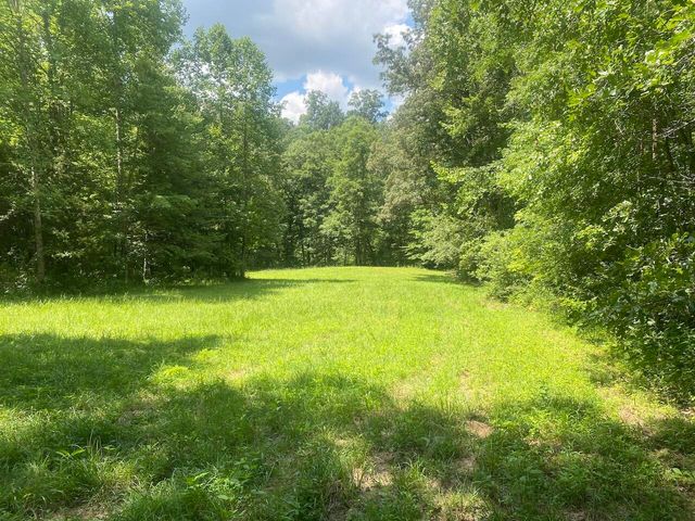000 S Grider Road, Russell Springs, KY 42642