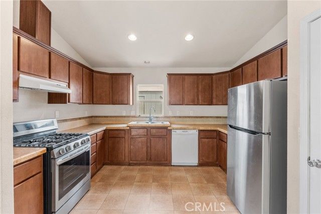 632 W Romneya, Anaheim, CA 92801