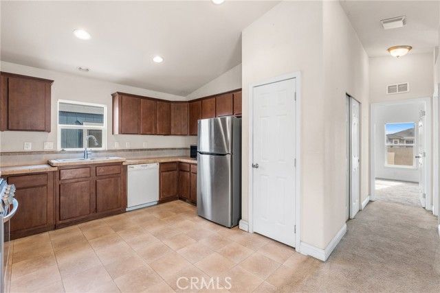 632 W Romneya, Anaheim, CA 92801