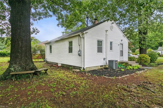 714 Hilton BLVD, Newport News, VA 23605