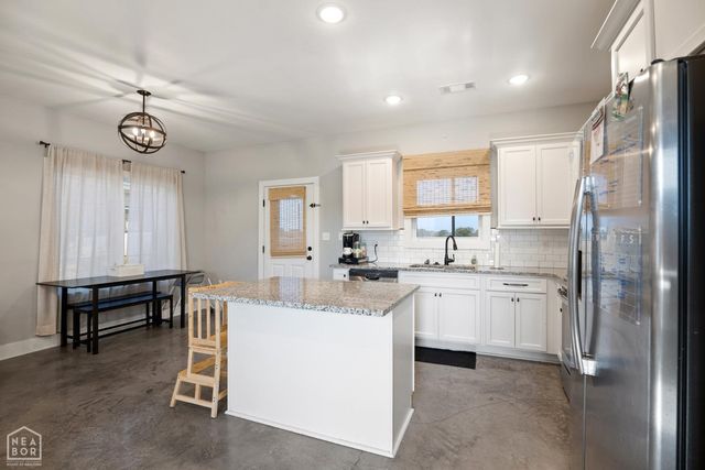 119 East Hills, Bono, AR 72416