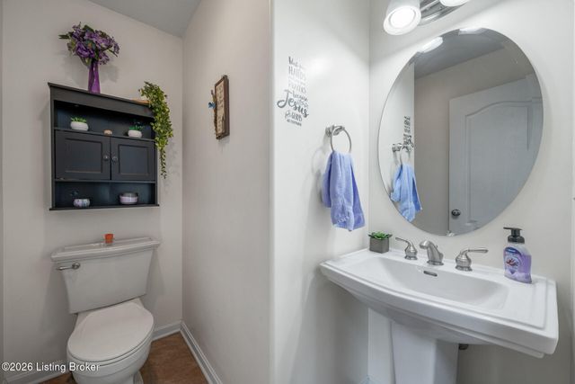 611 Peaceful Dr, Elizabethtown, KY 42701