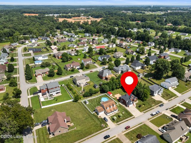 611 Peaceful Dr, Elizabethtown, KY 42701