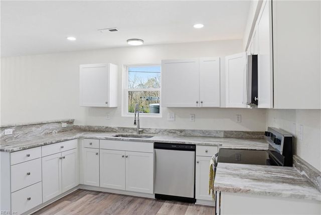 1300 Cass ST, Norfolk, VA 23523