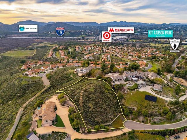 21 Stonepointe Drive, Escondido, CA 92025