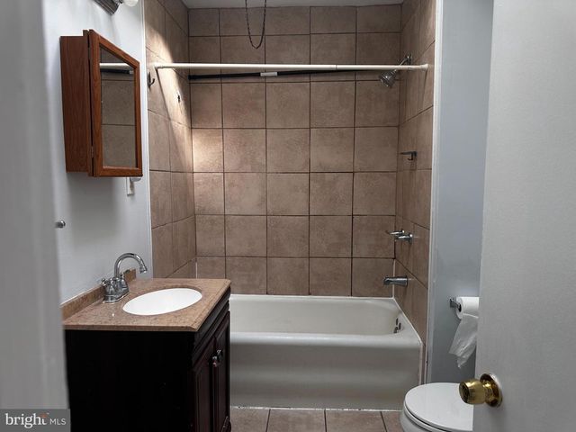 574 E CHELTENHAM AVE, Philadelphia, PA 19120