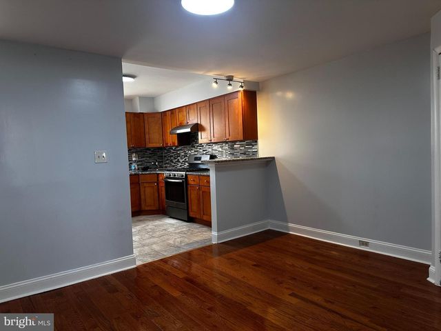574 E CHELTENHAM AVE, Philadelphia, PA 19120