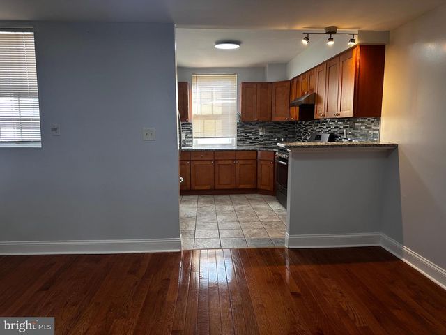 574 E CHELTENHAM AVE, Philadelphia, PA 19120