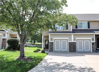 630 SW Shadow Glen Court, Blue Springs, MO 64015