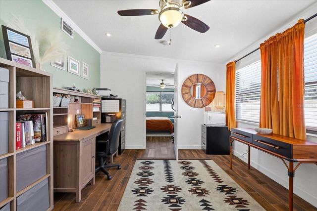 5700 HARDING BOULEVARD NE, St Petersburg, FL 33703