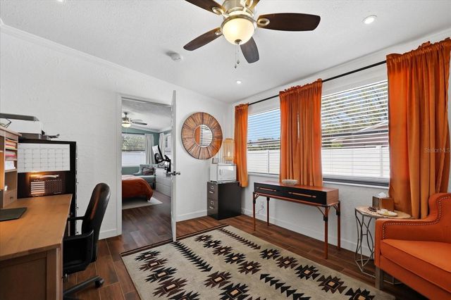 5700 HARDING BOULEVARD NE, St Petersburg, FL 33703