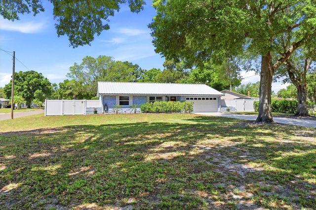 5700 HARDING BOULEVARD NE, St Petersburg, FL 33703