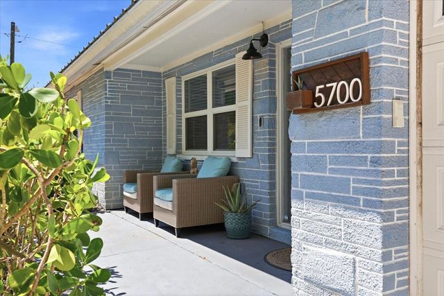 5700 HARDING BOULEVARD NE, St Petersburg, FL 33703
